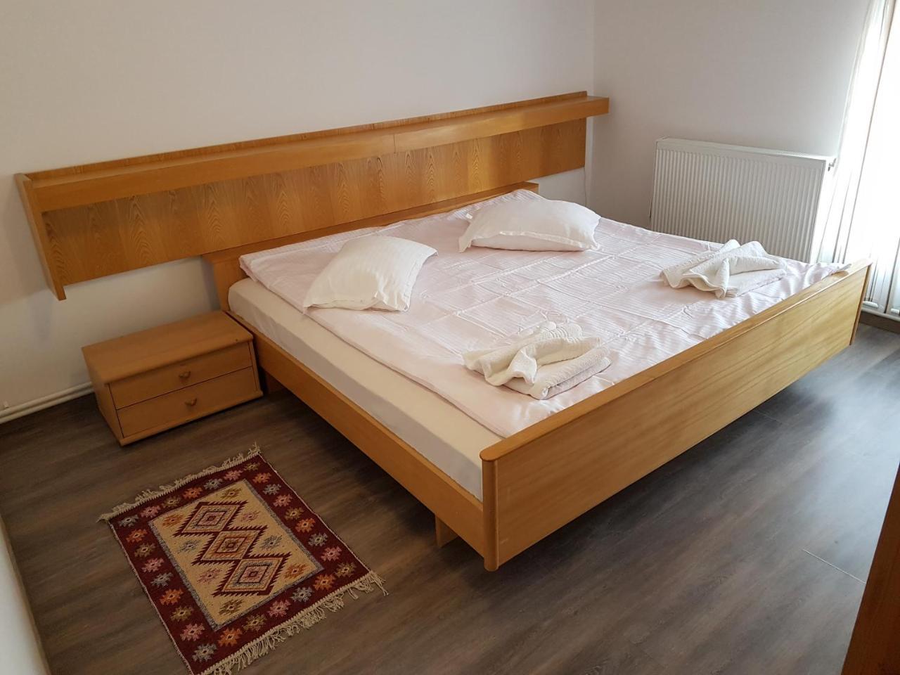Rent Holding Apartments Iasi Exterior foto